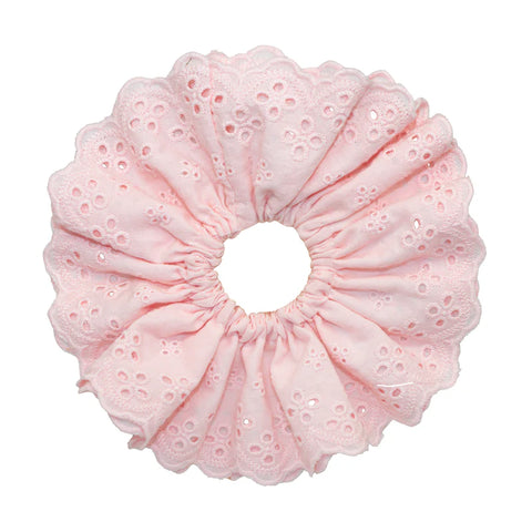 EYELET SCRUNCHIE IN CHERRY BLOSSOM