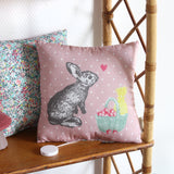 Barnabé aime le café Musical Pillow - Lapin